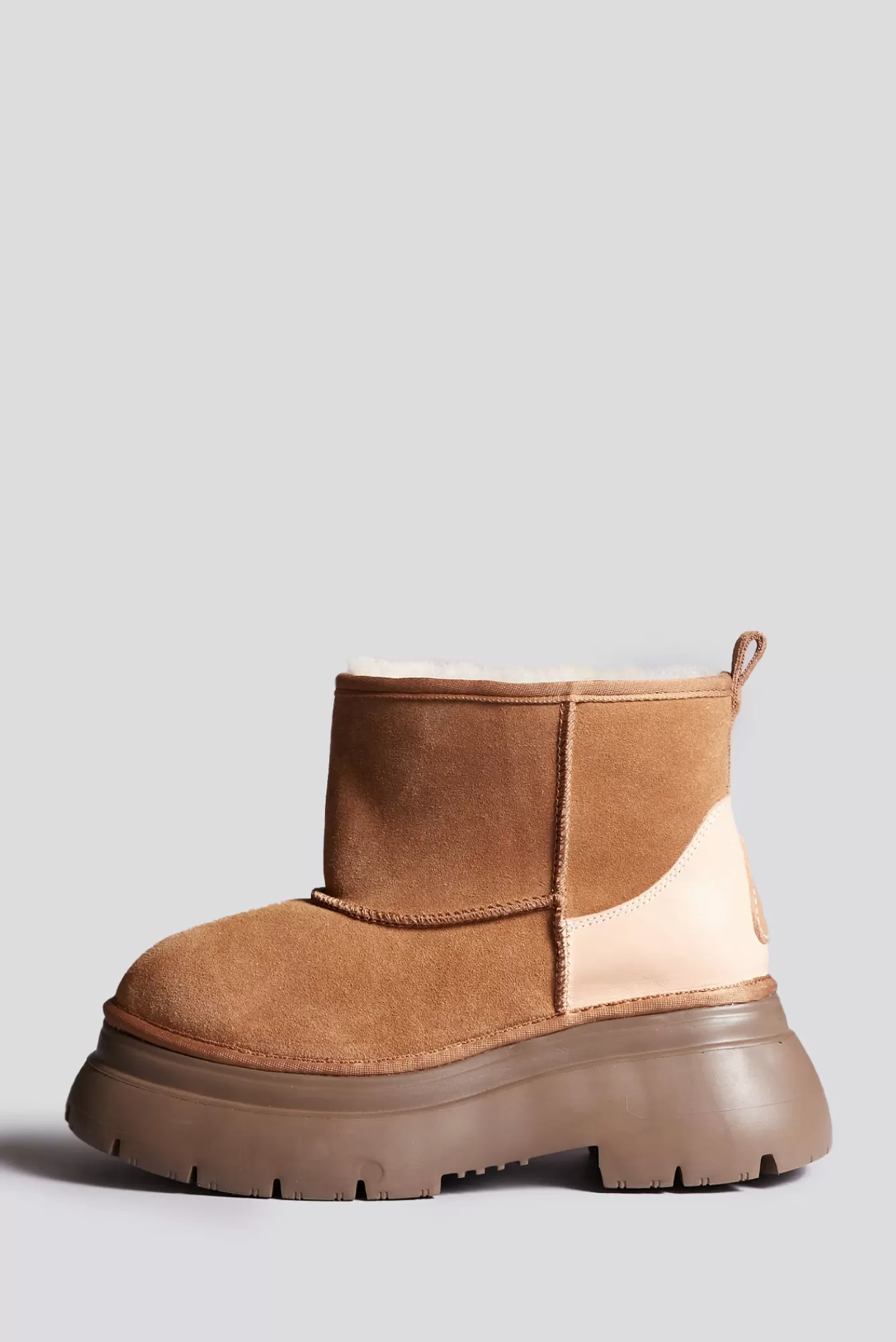 Boots<R13 CHUNKY SHEARLING BOOT - LIGHT BROWN