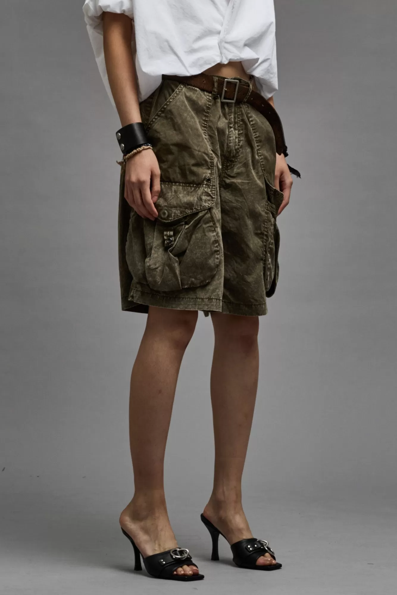 Pants & Shorts<R13 MULTIPOCKET RELAXED SHORT - OLIVE GARMENT DYE