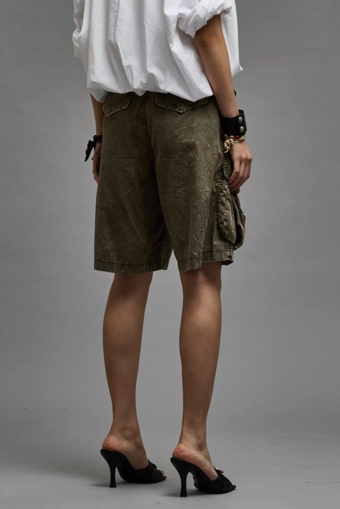 Pants & Shorts<R13 MULTIPOCKET RELAXED SHORT - OLIVE GARMENT DYE