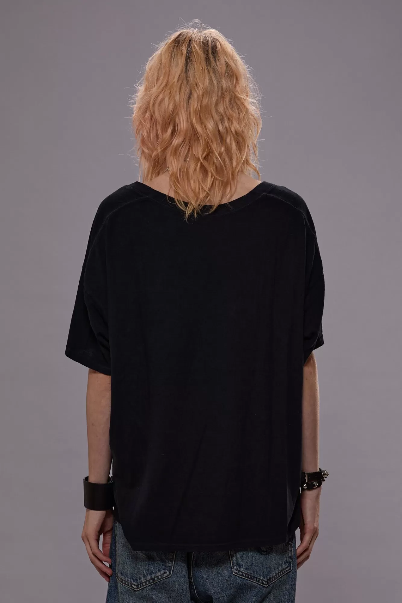 T-Shirts<R13 RELAXED CASHMERE V-NECK - BLACK