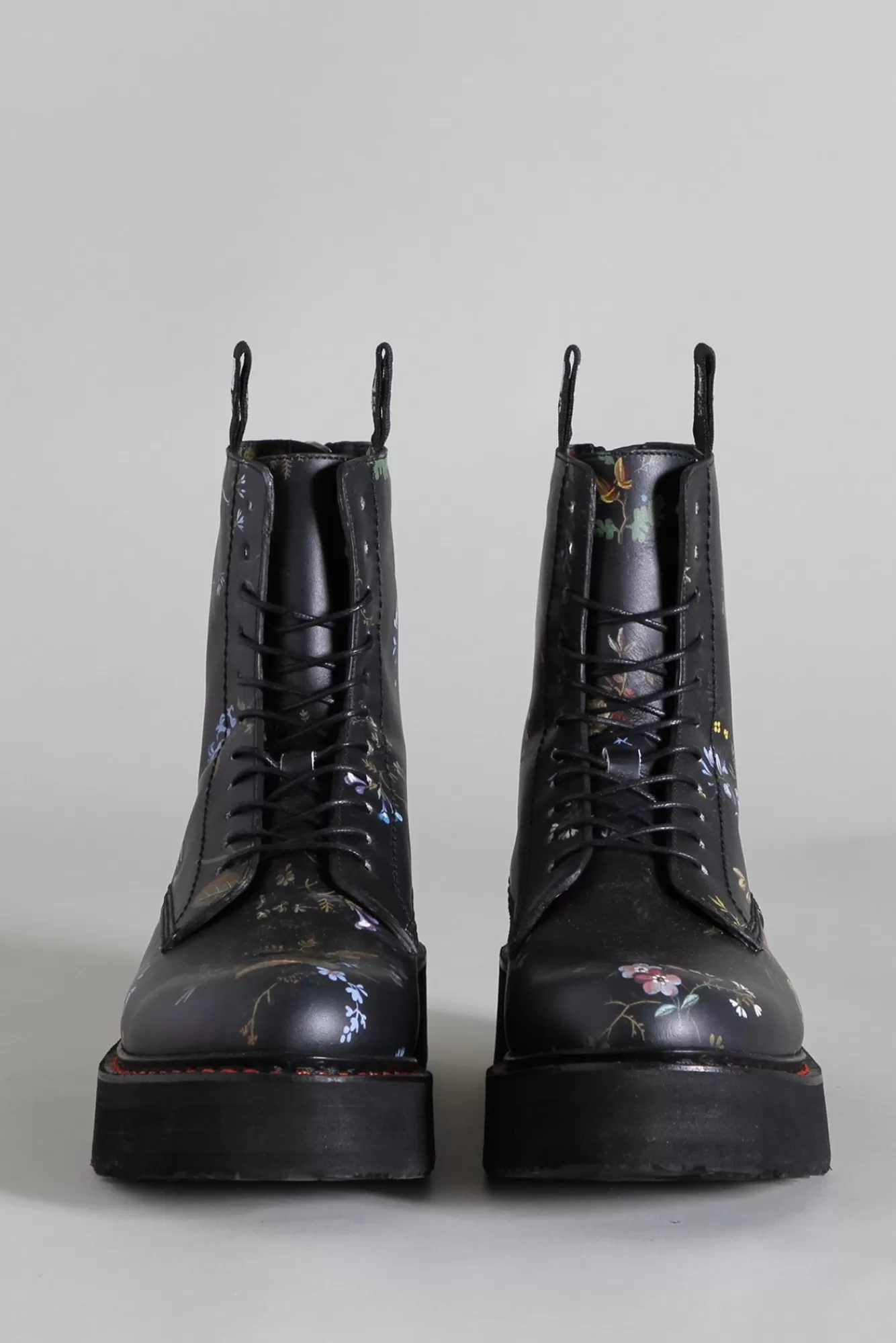 Boots<R13 SINGLE STACK BOOT - BLACK FLORAL